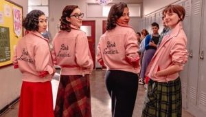 Grease: El auge de las Damas Rosas: 1×2