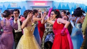 Grease: El auge de las Damas Rosas: 1×8